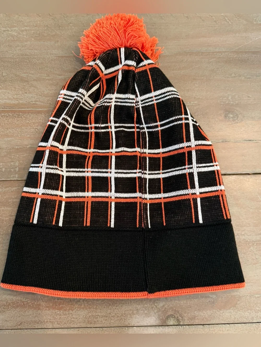 Tough Mudder Race Winter Beanie Hat Black Orange Pom Pom Preowned